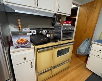 Vintage double oven and stove
