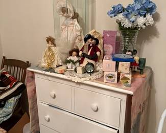 Dresser and dolls
