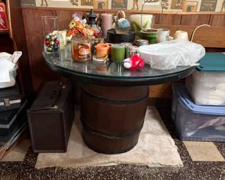 Barrel table, cladles