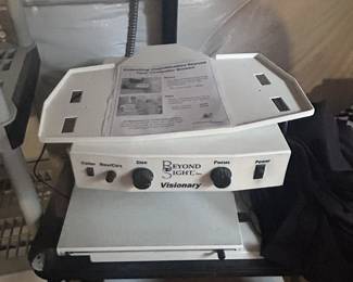 e Visionary electronic magnification system