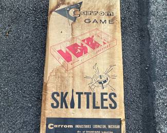 Carrom Skittles