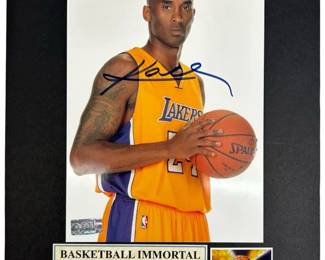 Kobe Bryant Signed Lakers Photo w/ COA