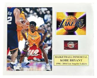 Kobe Bryant Autographed Lakers Photo w/ COA