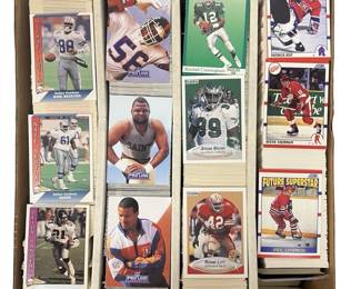 Large Assortment Vintage Hockey/Football Cards