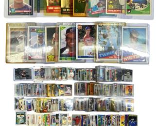 Large Vintage & Modern Baseball Card Lot w Rookies