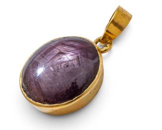 Lot 5 14k Yellow Gold and Star Ruby Pendant H 1" 6.5 grams