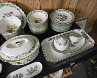 Worchester herbs dish set plus lots af accessories 