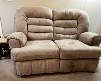 Reclining Loveseat