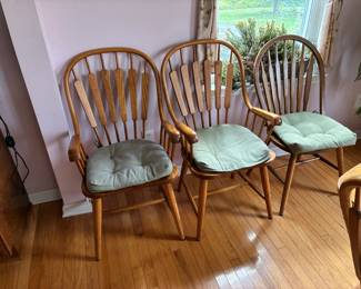 Windsor chairs for table