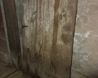 Primitive cabinet