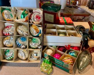 VINTAGE CHRISTMAS ORNAMENTS