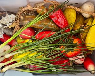 FAUX FRUIT AND VEGGIES