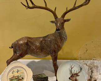 DEER FIGURINE, DEER PLATES AND DECOR