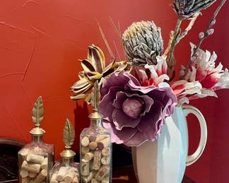 FLORAL ARRANGEMENT, 3 PIECE DECANTER SET WITH TRAY