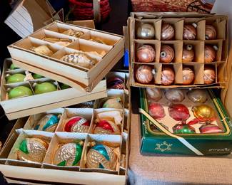 VINTAGE CHRISTMAS ORNAMENTS