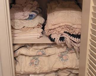 Hand crocheted doilies, cloths, bedspread, throws; Queen/Full blankets, throws and bed sets