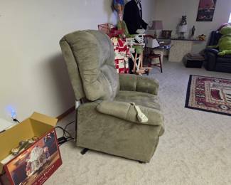 Lift recliner
