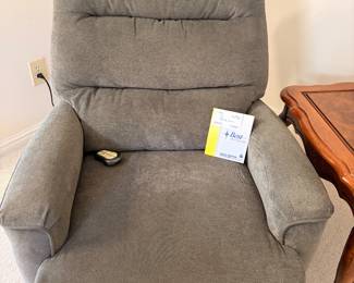 Dual motor lift chair made by Best