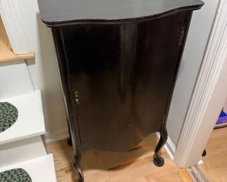 Larkin cabinet