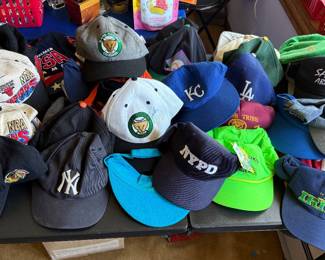Caps
