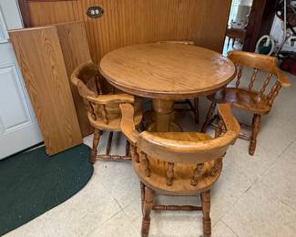 Solid Wood Round Kitchen Table & Chairs
