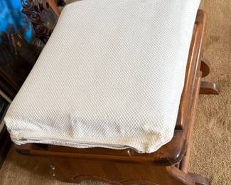 Glider Footrest