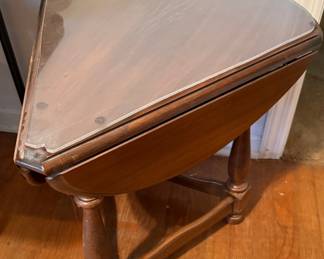 Nice Solid Wood Drop Leaf Side Table