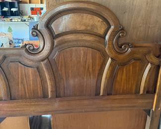 MCM Queen Bedroom SetVTG Red Lion Queen Hedboard