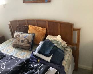 Mcm khoeler.  Bed 145.  Mattress set 50
