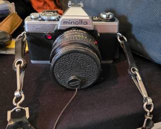 Minolta XG-7 35mm SLR film camera