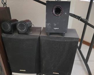Aiwa bookshelf speakers & Logitech computer speaker