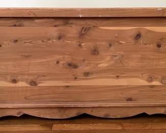 Pine blanket chest