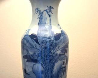 Chinese motif lamp