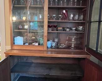 China cabinet with storage space
