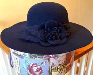 Navy ladies hat