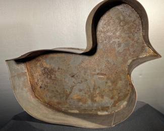Tin duckling cake mold