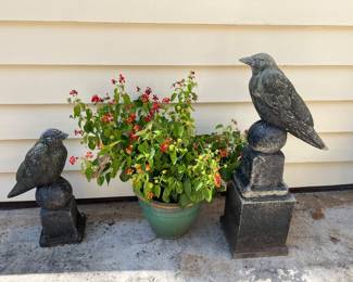 Bird statuary