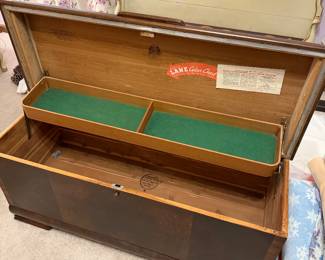 Lane cedar chest