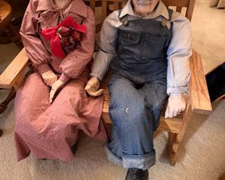 Vintage William Wallace jr grandma grandpa porcelain dolls Farmer & Wife