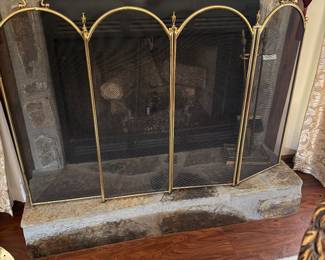 Fireplace screen
