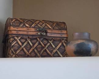 Wicker Wood Box With Metal Latch & Cross Hatched Design.