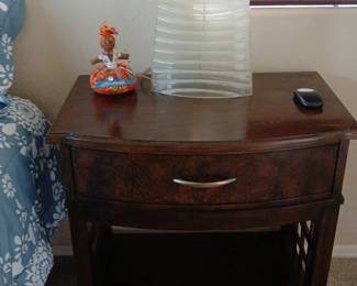 Traditional Bow-Front Wood Nightstand with Drawer & Lower Shelf