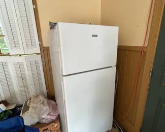 Hotpoint Refrigerator Works location Garage