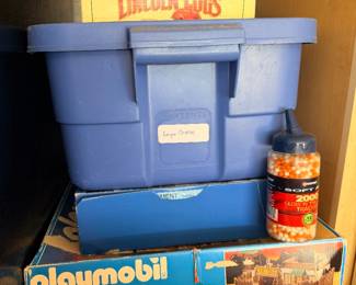 Vintage games and Legos