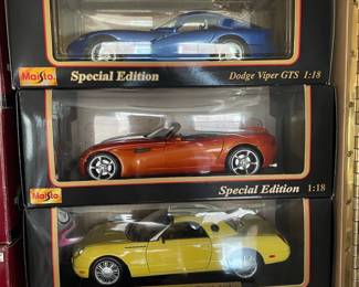 Maisto Special Edition 1:18 Scale Die-Cast Model Cars - Assorted Makes and Models