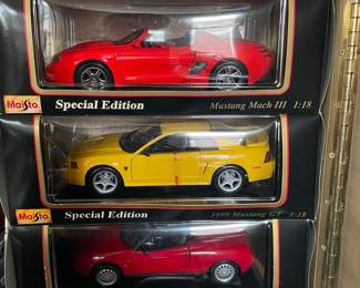 Maisto and Road Legends 1:18 Scale Die-Cast Model Cars - Shelby Cobra Collection