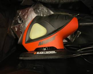 Black & Decker Mouse Detail Sander with Accessories