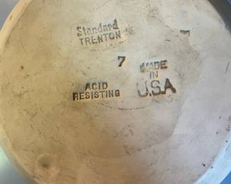Standard Trenton "7" Acid Resisting Porcelain Mortar and Pestle