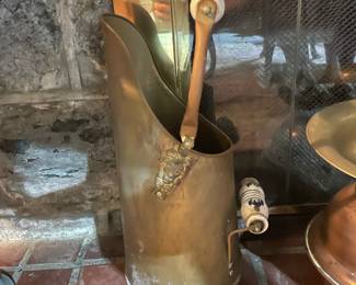 Vintage Copper and Brass Coal Scuttle with Delft-Style Ceramic Handles and Lion Head Accents