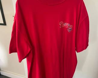 Majestic Philadelphia Phillies Embroidered T-Shirt